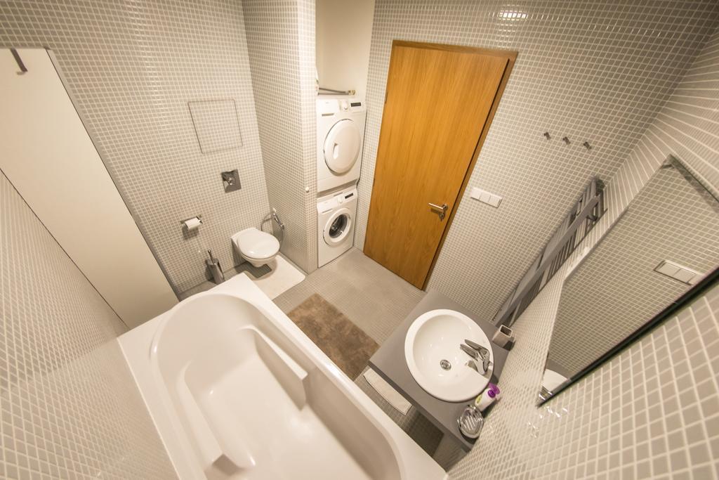 פראג Apartment Korunni Dvur, 2 Free Parkings מראה חיצוני תמונה