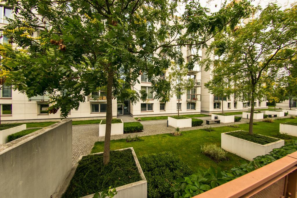 פראג Apartment Korunni Dvur, 2 Free Parkings מראה חיצוני תמונה