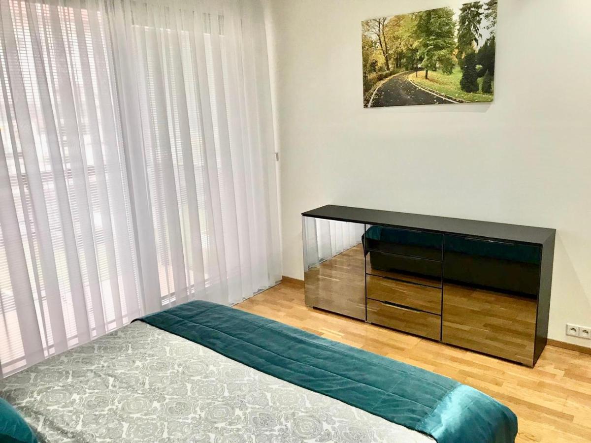 פראג Apartment Korunni Dvur, 2 Free Parkings מראה חיצוני תמונה