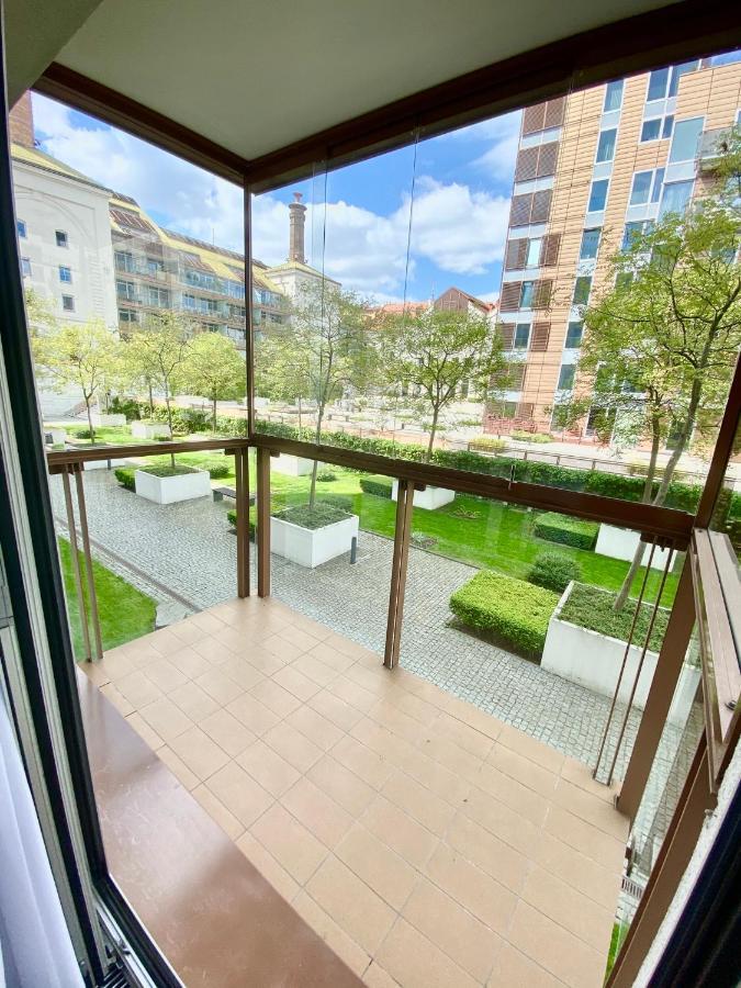 פראג Apartment Korunni Dvur, 2 Free Parkings מראה חיצוני תמונה