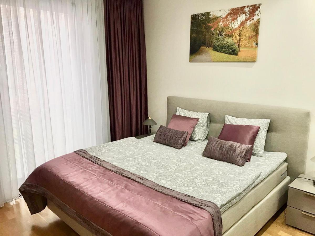 פראג Apartment Korunni Dvur, 2 Free Parkings מראה חיצוני תמונה